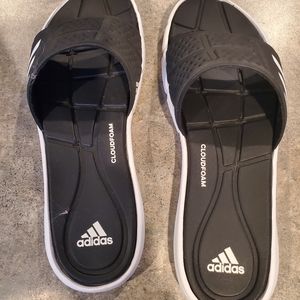 Adidas flip flops